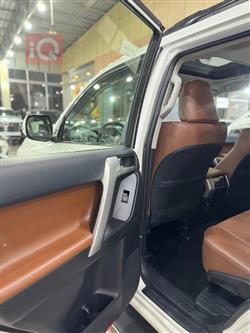 تۆیۆتا لاندكروزر پرادۆ